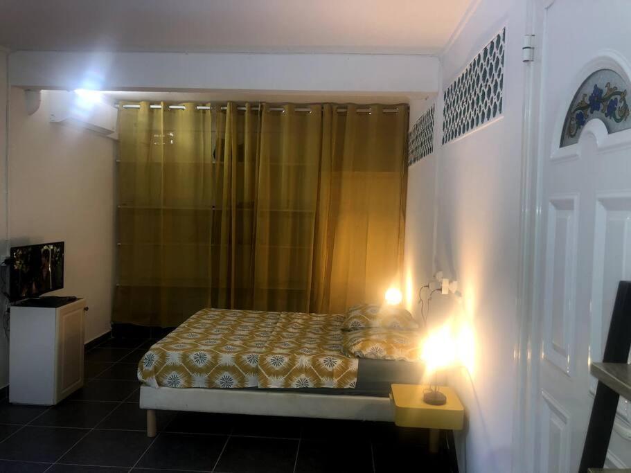 Studio Cosy Avec Piscine Saint-Joseph Buitenkant foto
